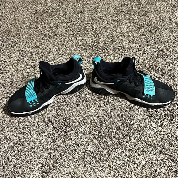 COPY - Nike PG 1 Women’s Size 8 Running Black/Blue Basketball Shoes - Picture 4 of 11